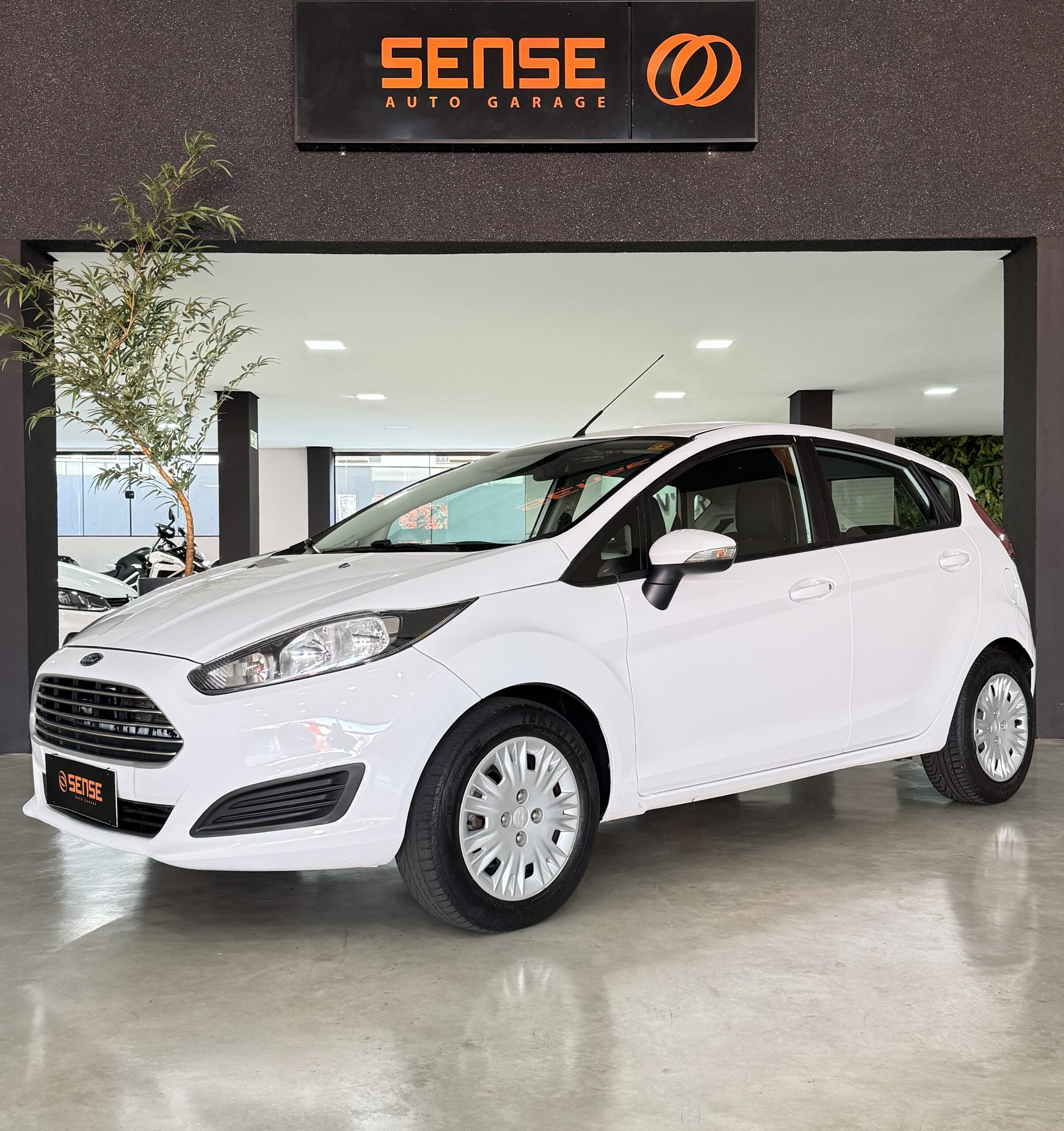 Ford new fiesta 1.6 SE 2017